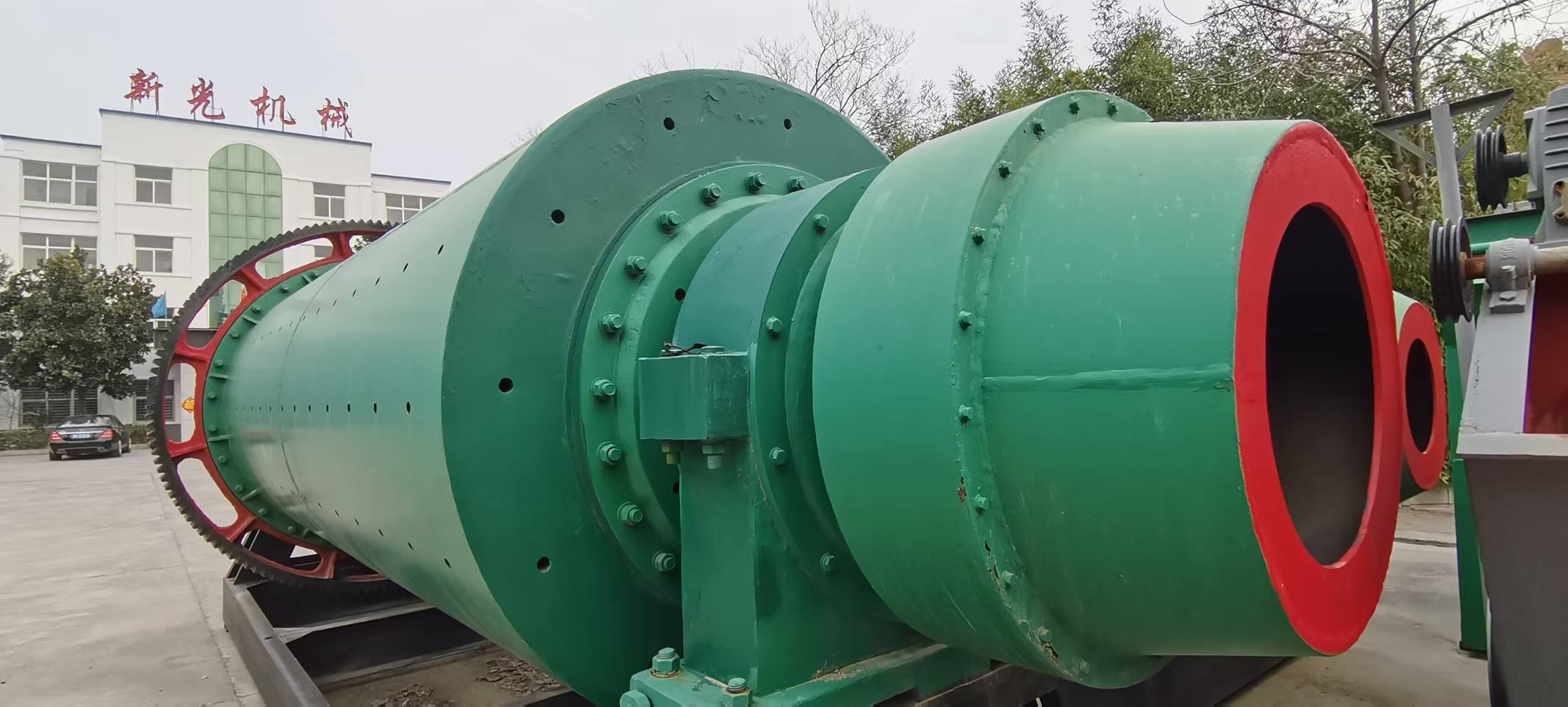 高效節(jié)能球磨機設(shè)備 球磨機礦山與工業(yè)生產(chǎn)-球磨機廠家