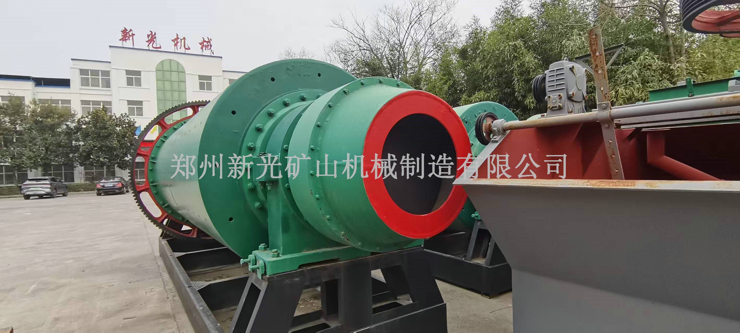 優(yōu)質(zhì)球磨機(jī)設(shè)備圖片 鄭州新光球磨機(jī):選金工藝“磨”出來的財(cái)富密碼